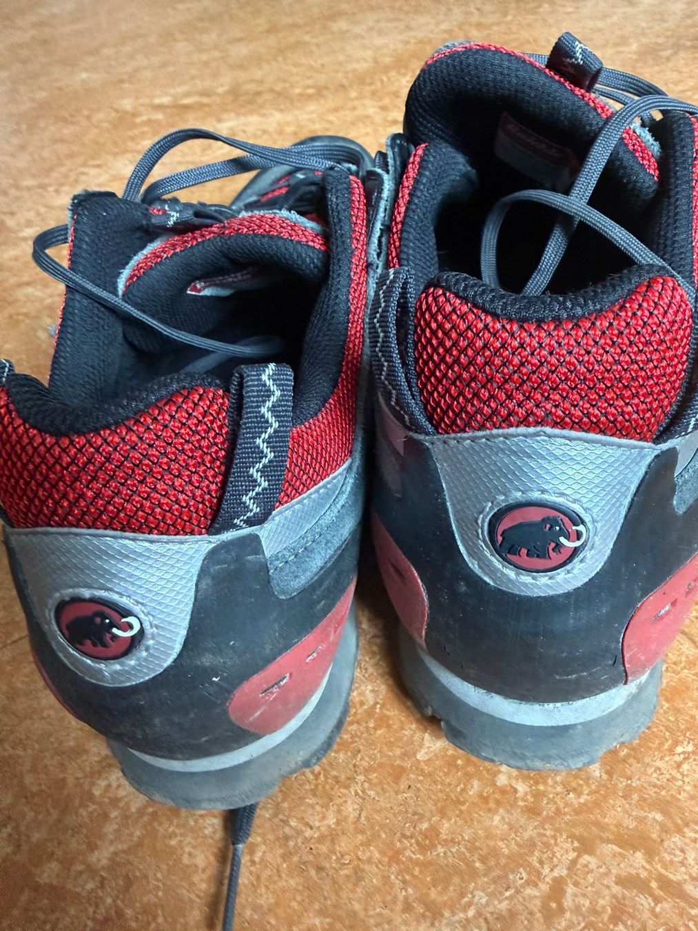 Mammut Chaussures hommes: Wanderschuhe – D'occasion à Flawil par Stella_3 1