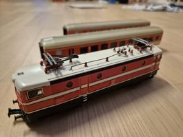 Märklin H0 3041 E-Lok Reihe 1043.01 der ÖBB analog