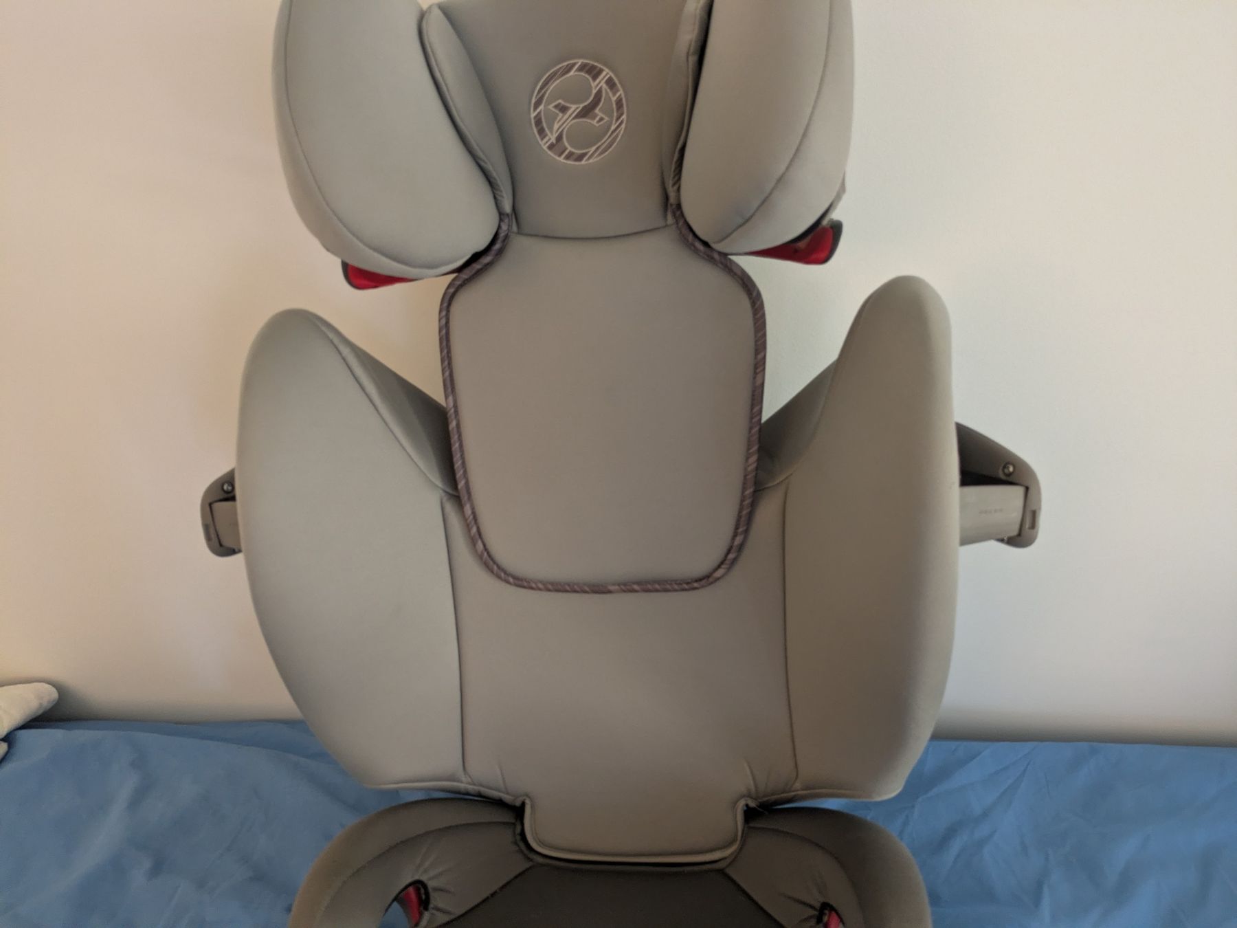 Cybex Sièges auto: Cybex Solution S-Fix Kindersitz 15-36 kg Grau  – D'occasion à Zürich par s--h 2