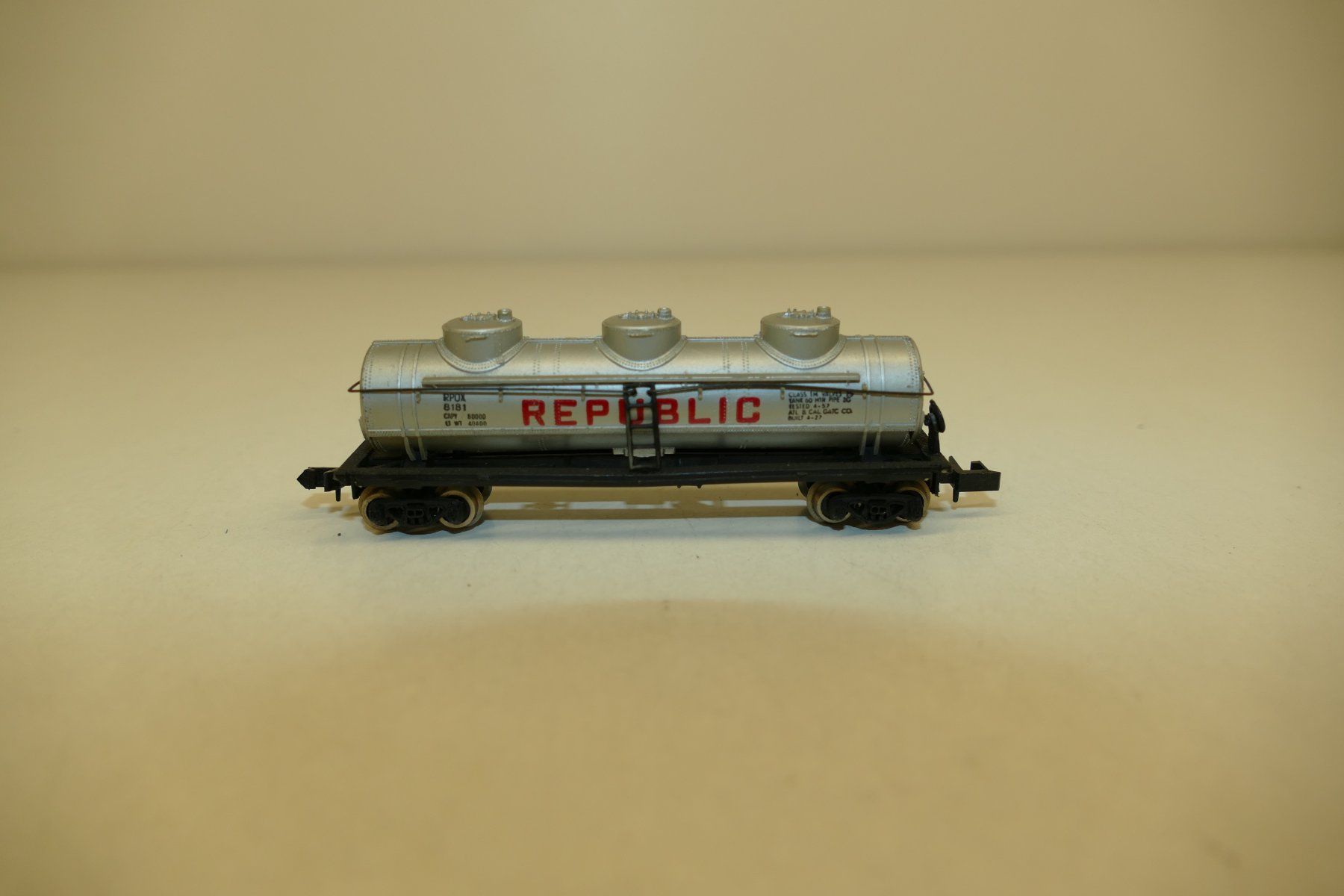 Modellini di ferrovie: Bachmann N: US Kesselwagen Republic – Usato da Niederhasli venduto da rail-duerst
