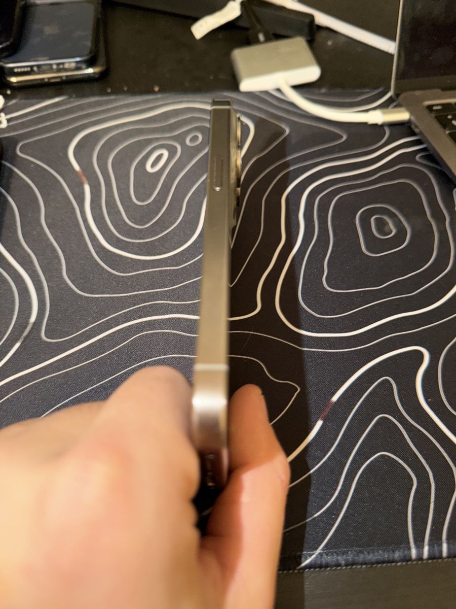 Apple Portables: Iphone 15 pro – D'occasion à Küssnacht am Rigi par Sam_j7cp 5