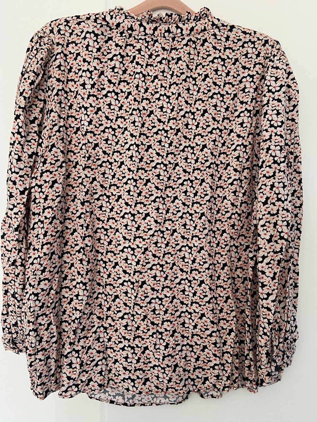 C&A Camicette: Bluse Blumenmuster C&A 48 neu 100% Viscose – Nuovo (secondo la descrizione) da Luzern venduto da waterfront1 3