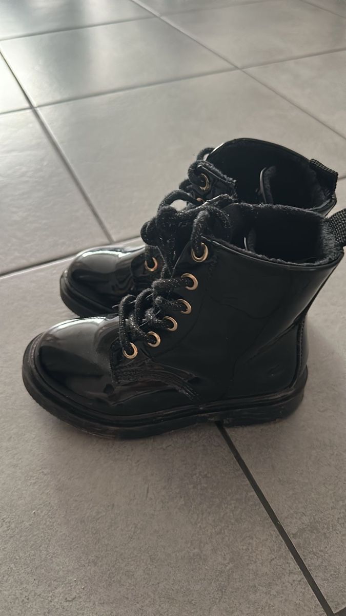 H&M Chaussures filles: Mädchen Stiefeletten – D'occasion à Basel par Gona03