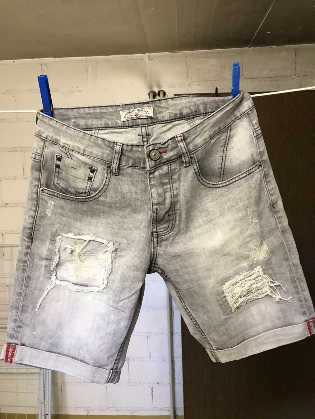 Pantaloni: 1 HerrenKurz Hose grösse 44/30 – Usato da Thun venduto da jeff070
