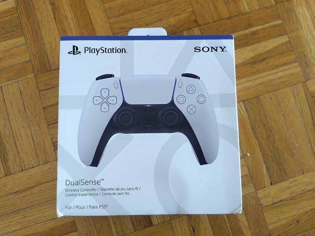 Sony Controller: NEU! SONY DualSense Wireless Controller, Weiss-Schwarz - PS5 – Nuovo e nell'imballaggio originale da Wohlen AG venduto da gnabbr