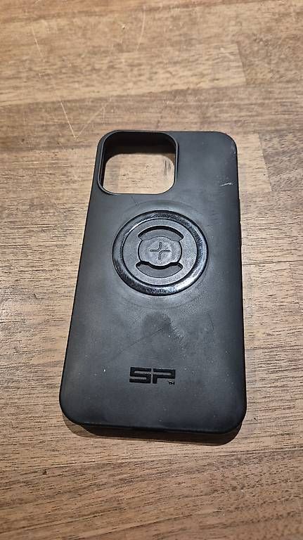 Cover & Protezioni schermo: SP connect Iphone 13pro – Usato da La Tour-de-Peilz venduto da Lepuik