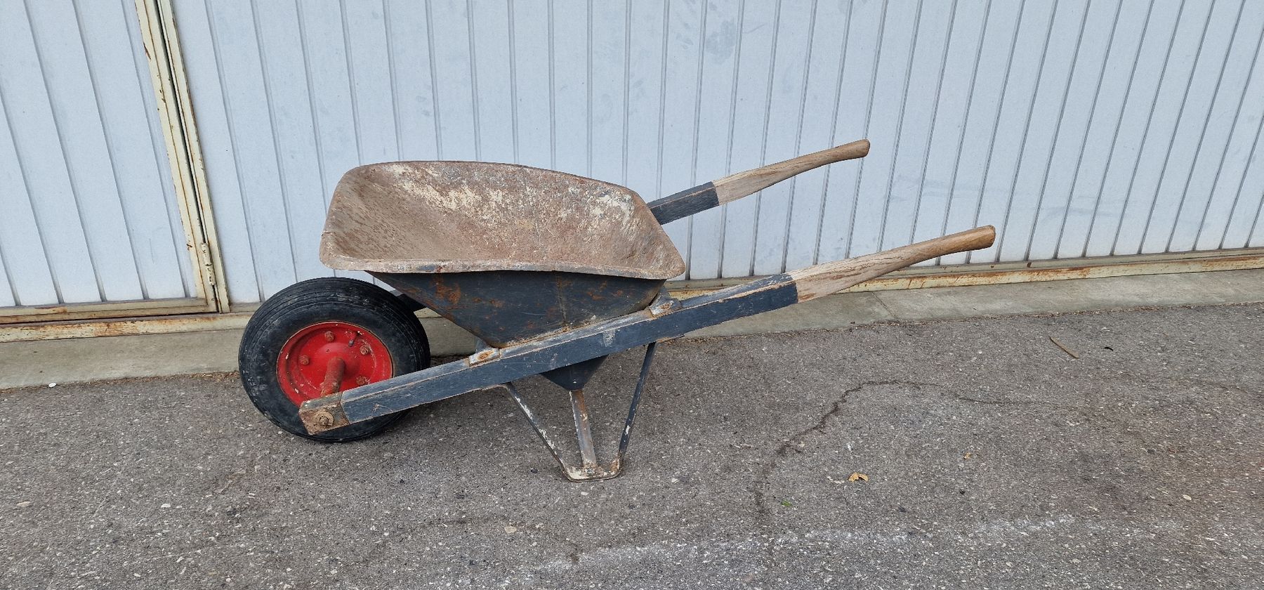 Carriole: Schubkarre, Gartenkarre  – Usato da Pfäffikon SZ venduto da Brocki-21 4