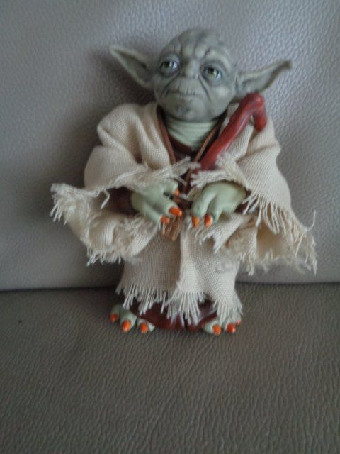 Hasbro Giocattoli: Star Wars Hasbro Yoda – Usato da sargans venduto da Angamar