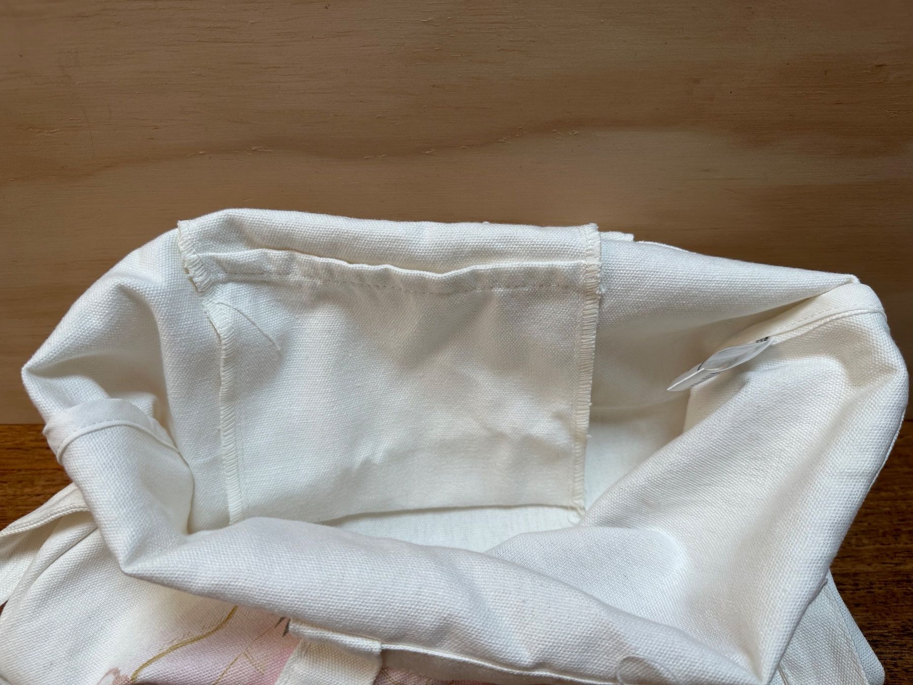 Taschen für Damen: Tasche "The Female Explorer" – Gebraucht aus Zürich von Mas7 2