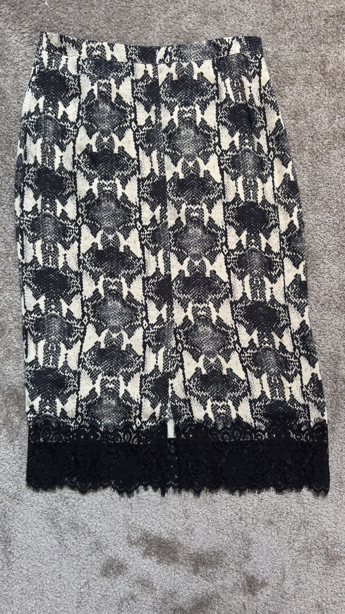 Essentiel Antwerp Gonne: Jupe midi Essentiel Antwerp Python / Midirock 40/L – Usato da Vuippens venduto da Anna_as 8