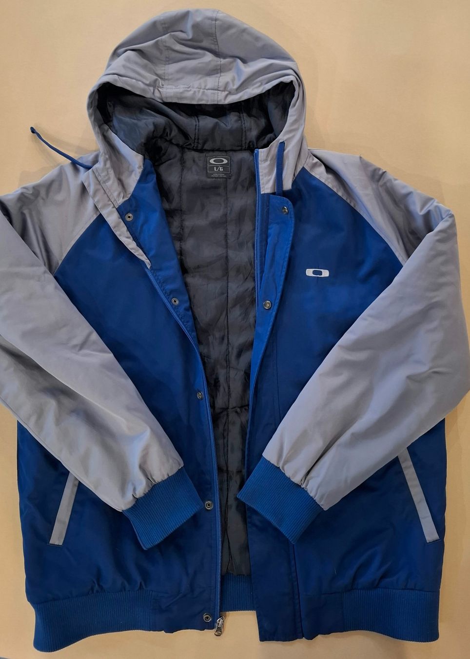 Jacken: Oakley Vintage Jacke – Gebraucht aus Balzers von mackfose 2