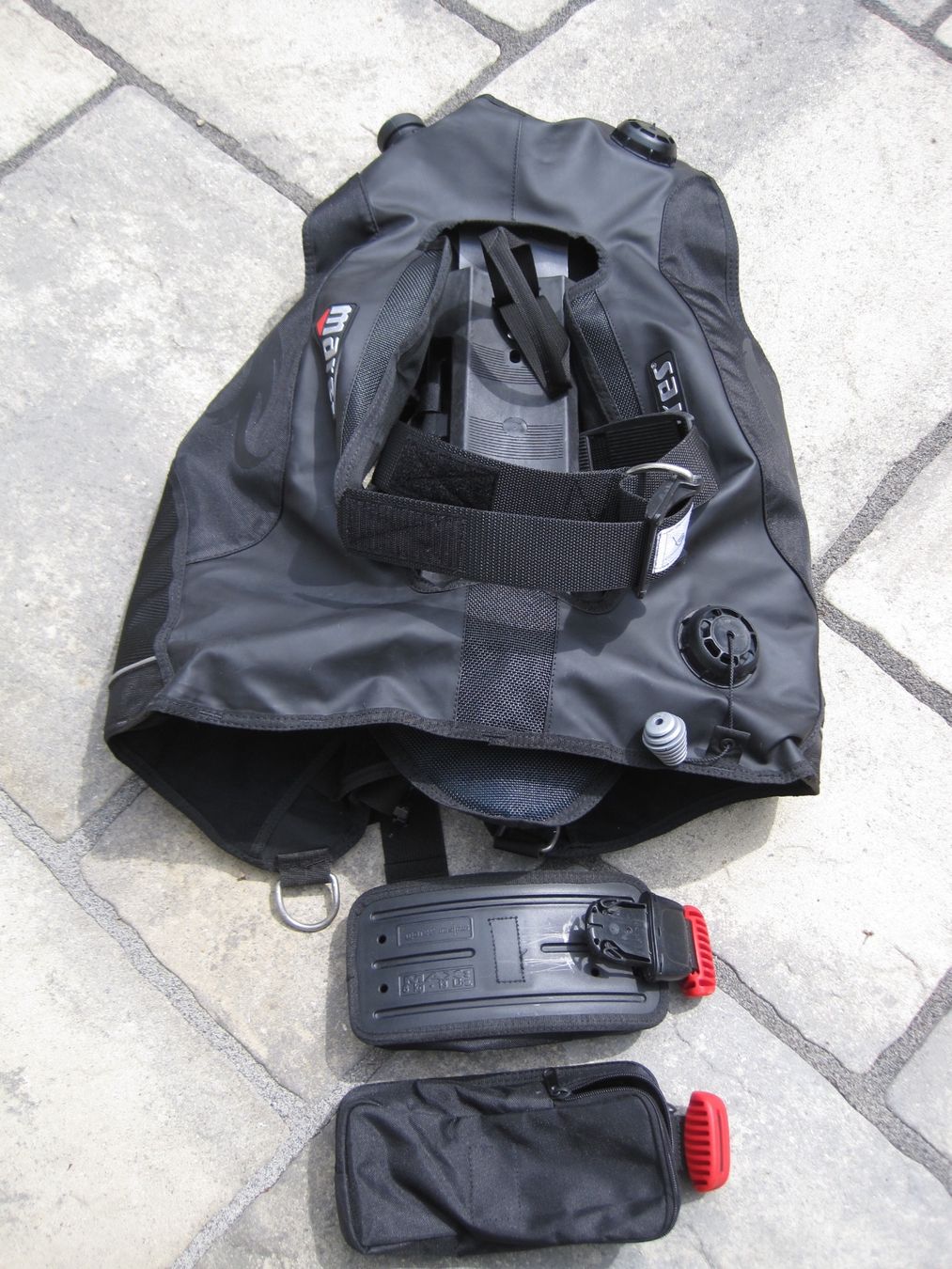 Mares Schwimmwesten: Mares Dragon MRS Plus XL – Neu (gemäss Beschreibung) aus Winterthur von Giz 3