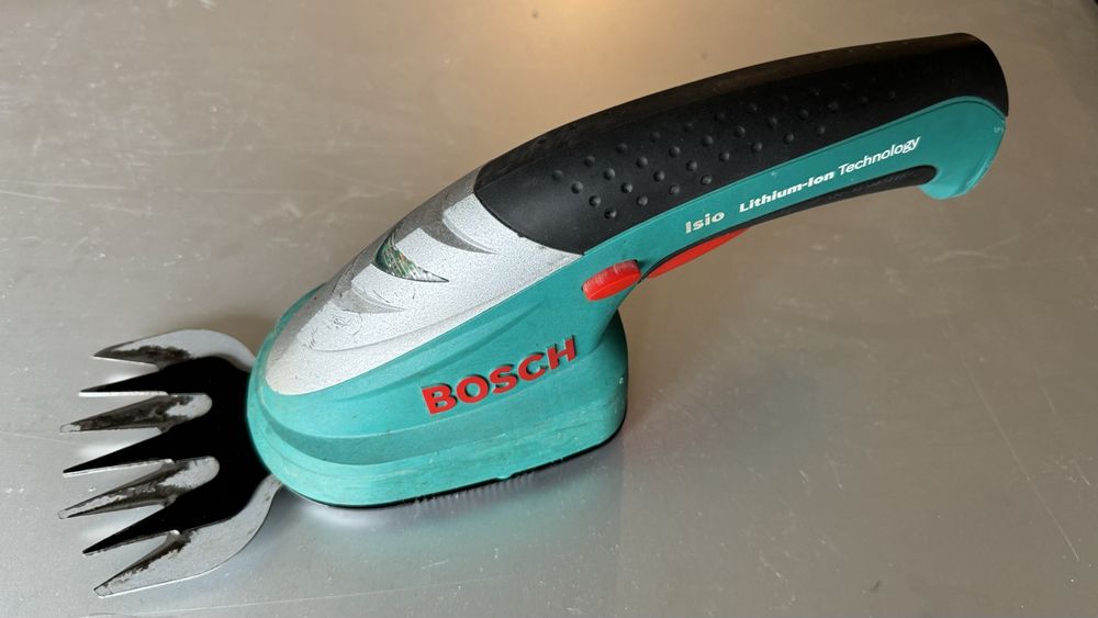 BOSCH Akku Gras und Strauchschere Kaufen auf Ricardo