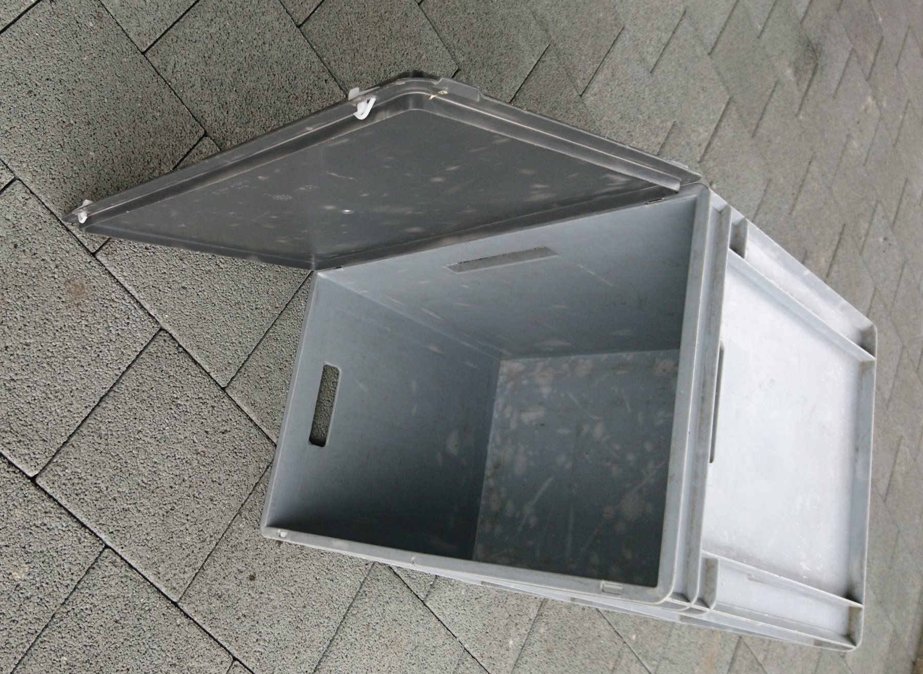 Utz Contenitori & Simili: UTZ Rako Box mit Deckel – Usato da Gampelen venduto da Schmidi887 3