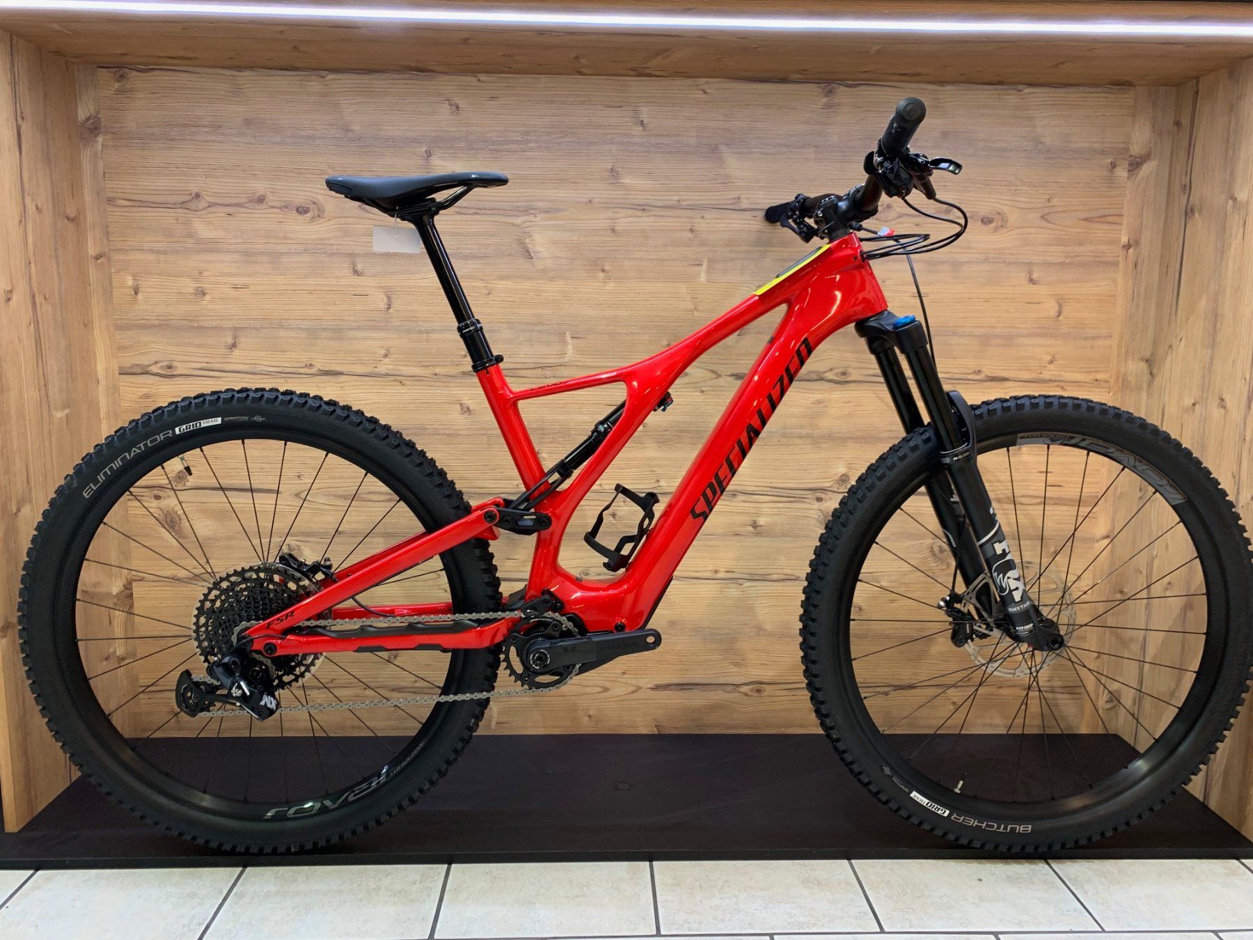 Specialized Velos: SPECIALIZED Turbo Levo SL Comp Carbon Taille L - 40% – Neu und originalverpackt aus Orbe von Wanner-Cycles
