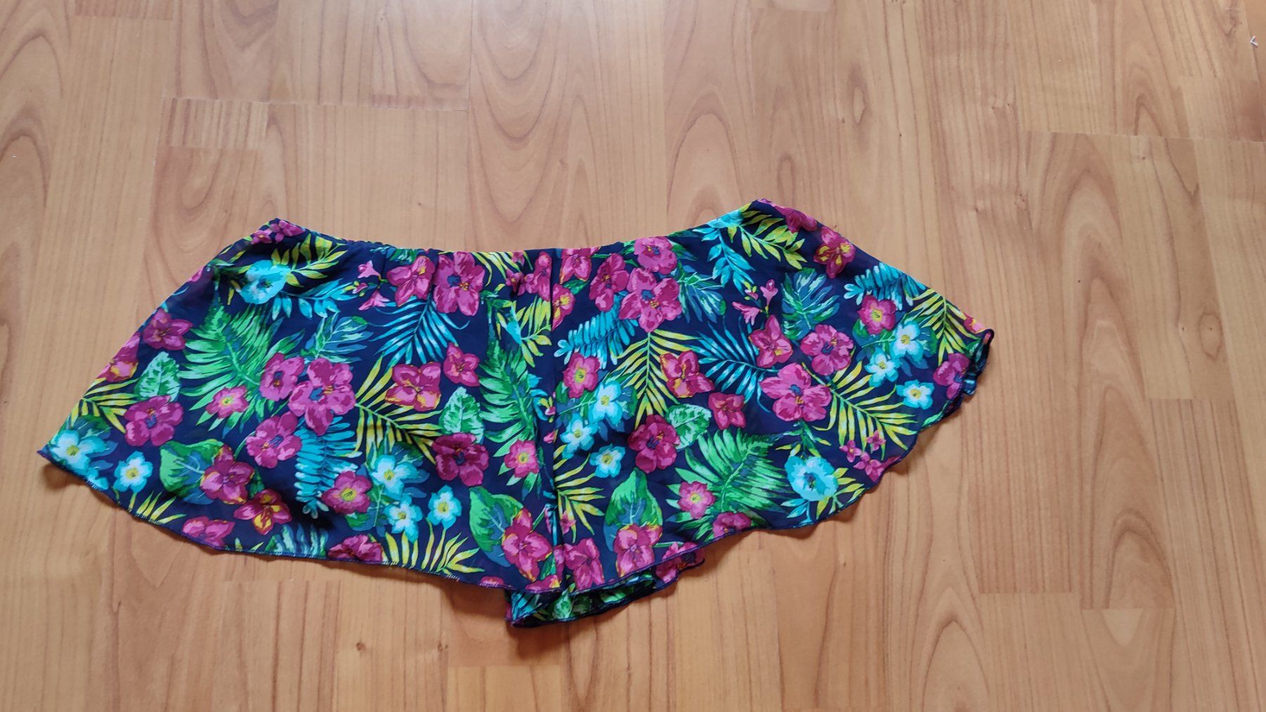 Pull&Bear Lotti di vestiti: Sommer Set: Tops, Shirts, Oberteile, Gr. S – Nuovo (secondo la descrizione) da Brüttisellen venduto da nic_xm7s 7