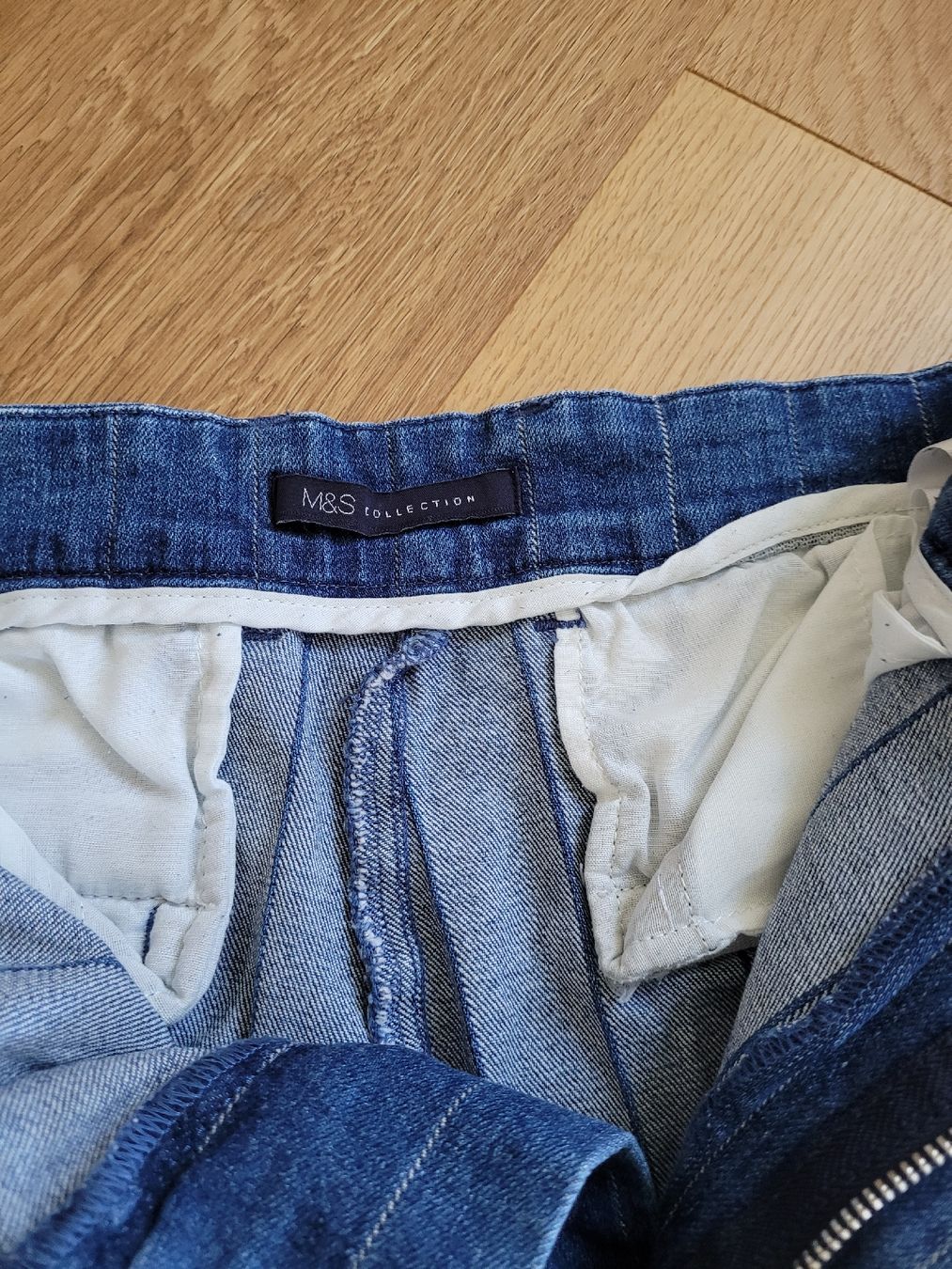 Jeans: M&S Culottes Jeanshose, Gr. 44 – Usato da Büren NW venduto da nie_k6382 2