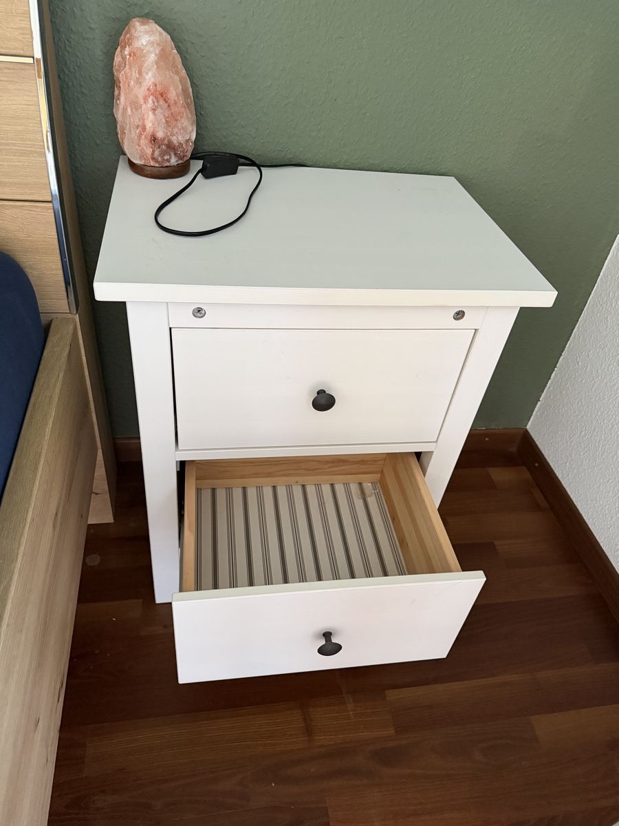 Comodini: Hemnes IKEA 2x Nachttische weiss – Usato da Flaach venduto da mireena02 1