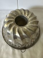 Gugelhupfform aus Metall silberfarben 24 cm Durchmesser