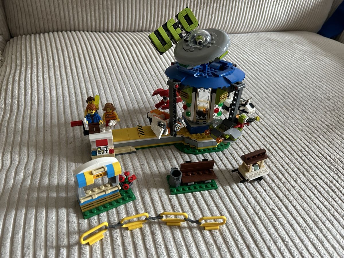 Lego Giocattoli: Lego Friends Rummel Geisterbahn Karussel – Usato da Basel venduto da Betav8 3