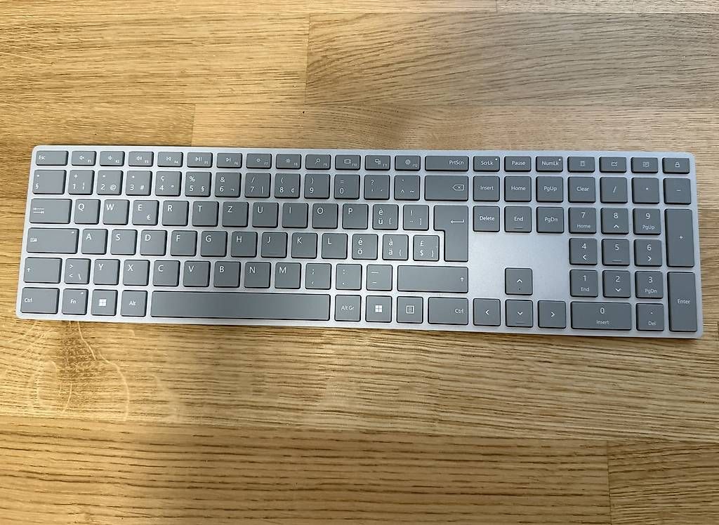 Tastaturen: Microsoft Surface Keyboard – Neu und originalverpackt aus Liestal von pas_s7s6
