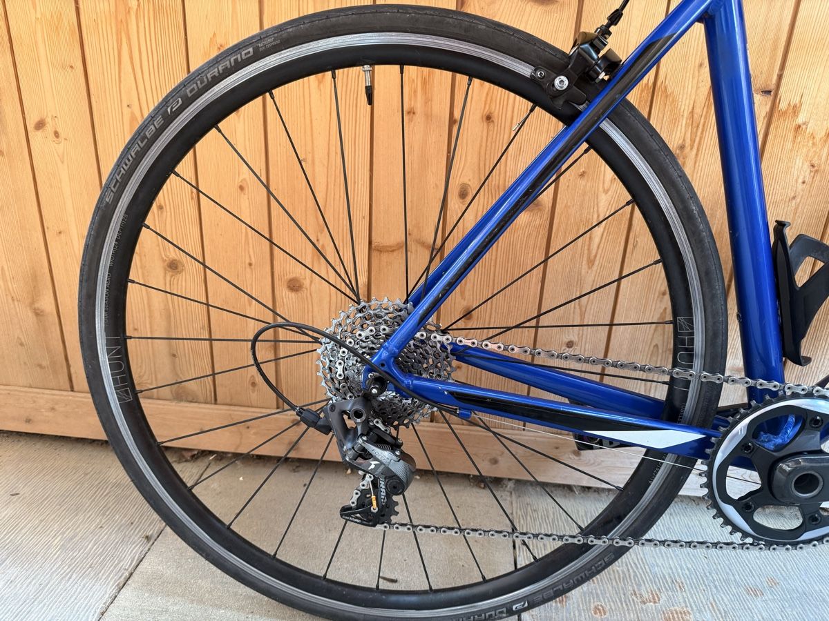 Giant Vélos: Giant Contend SL2 vélo  – D'occasion à Ayer par jps_tt8l 4