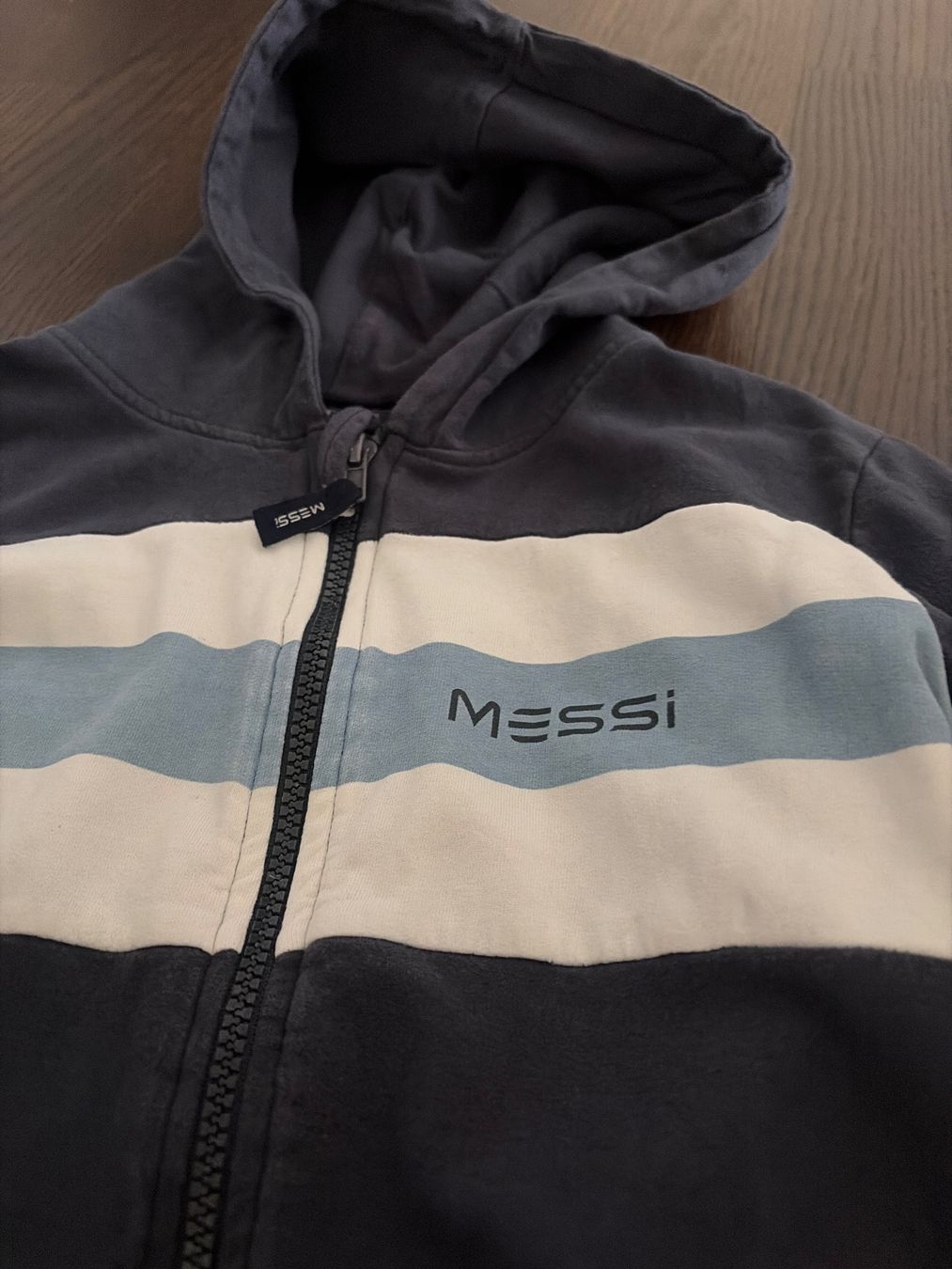 Maglioni & Felpe: Messi Pulli, gr. 134/140 – Usato da Schlieren venduto da Shelly03 1