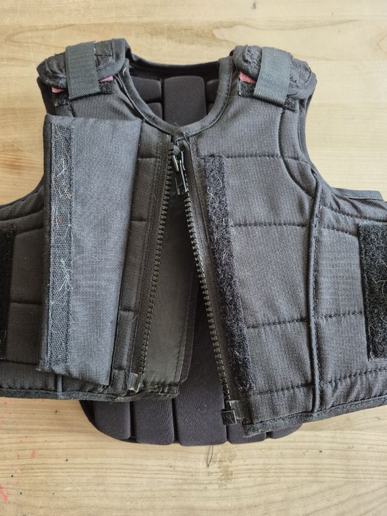 Protections: Reitprotector / Sicherheitsweste Gr. 122-128 (Small) – D'occasion à Zürich par Kallina2000 2