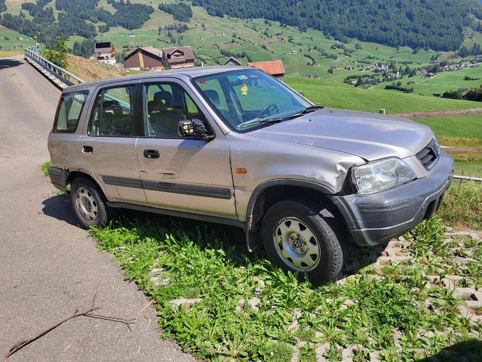 Honda Automobili: Honda CR-V RD1 – Usato da Krummenau venduto da BEAT-S 1