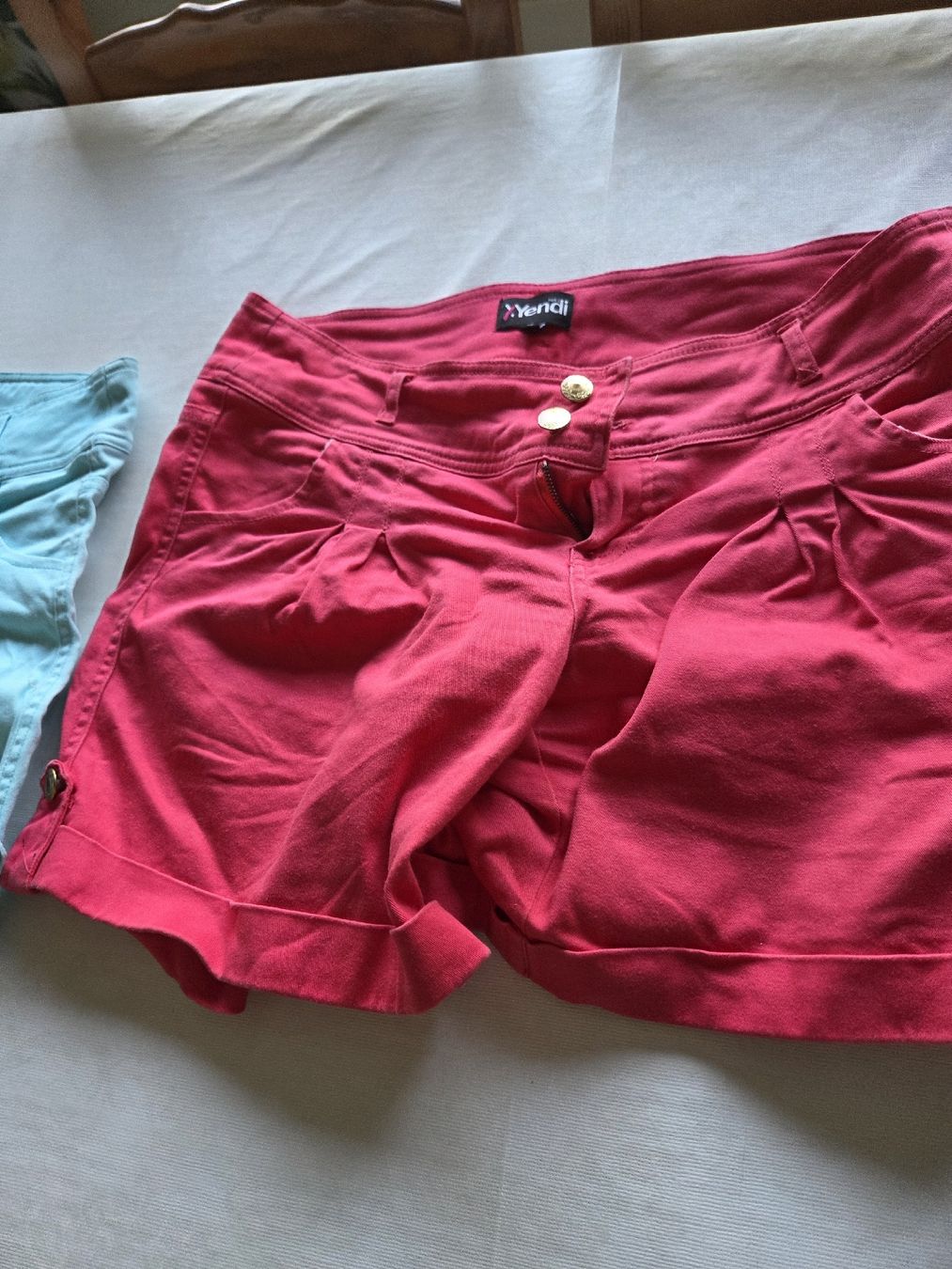 Kleiderpakete: short  femme – Neu (gemäss Beschreibung) aus La Croix (Lutry) von azzura01 1