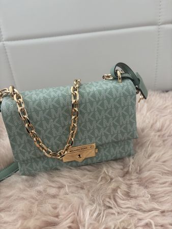 MK Handtasche mintgrün, ideal für den Frühlings-Look!