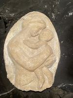 Gips-Relief Mutter & Kind