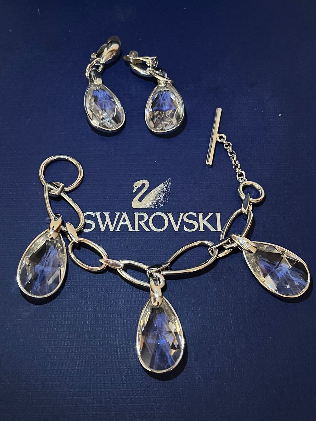 Swarovski Altri gioielli: Swarovski Set Armband und Ohrringe – Usato da Kirchleerau venduto da Dalmi220 1