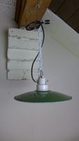 Antike Stalllampe mit grünem Emailschirm (E27)