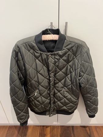 Steppjacke Zara Man, Gr. L silbergrau