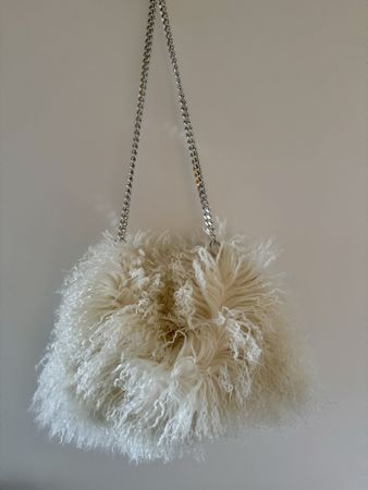 Tasche / Handwärmer mit Fake Fur und Silberkette