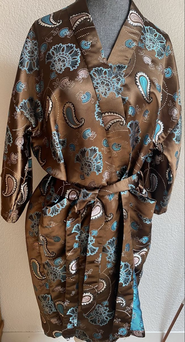 Arte internazionale: Kimono / Morgenmantel – Usato da Winterthur venduto da Jacca