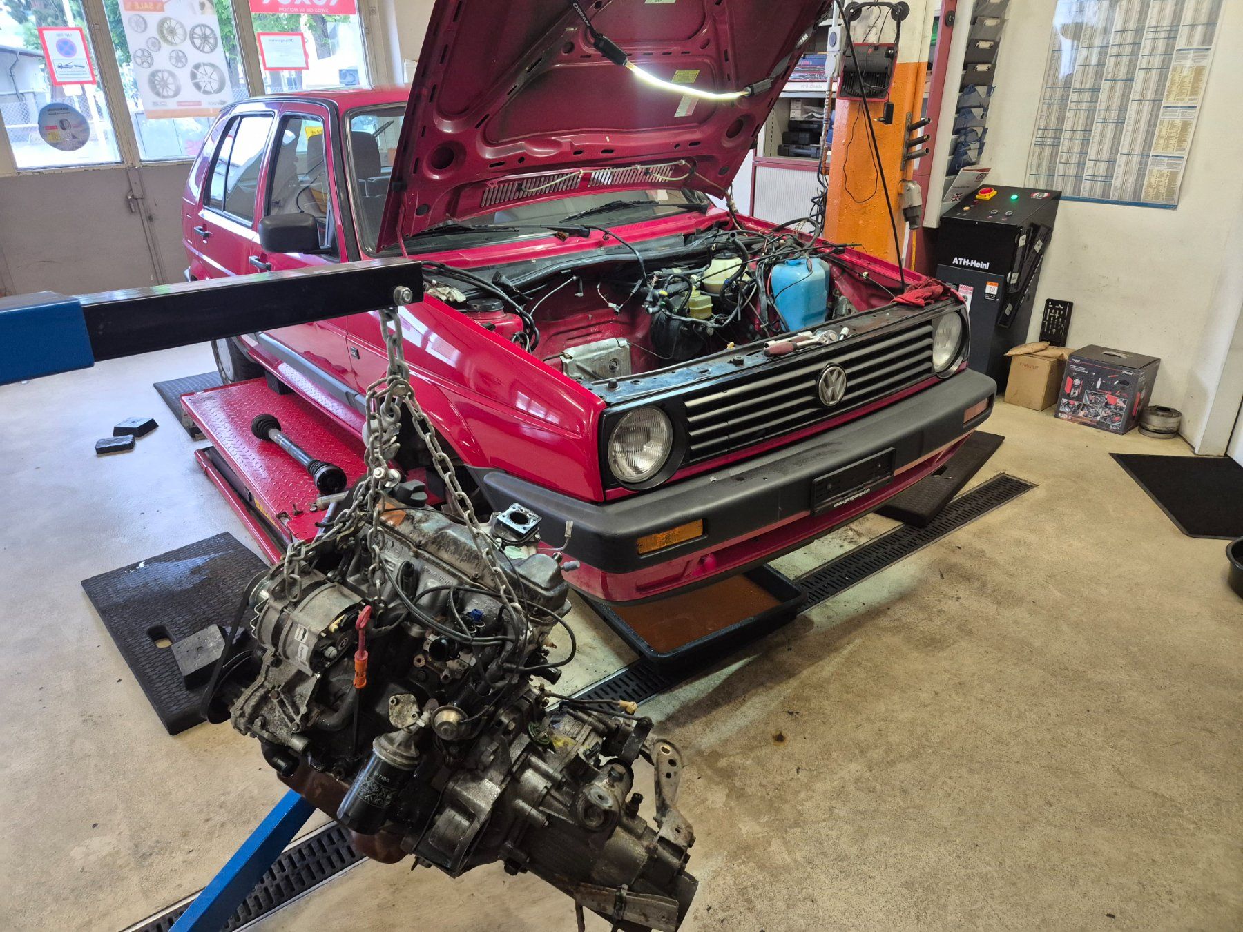 VW Automobili: vw golf 2 1.8 (Frisch mfk) – Usato da St gallen venduto da tas_2vw5 9