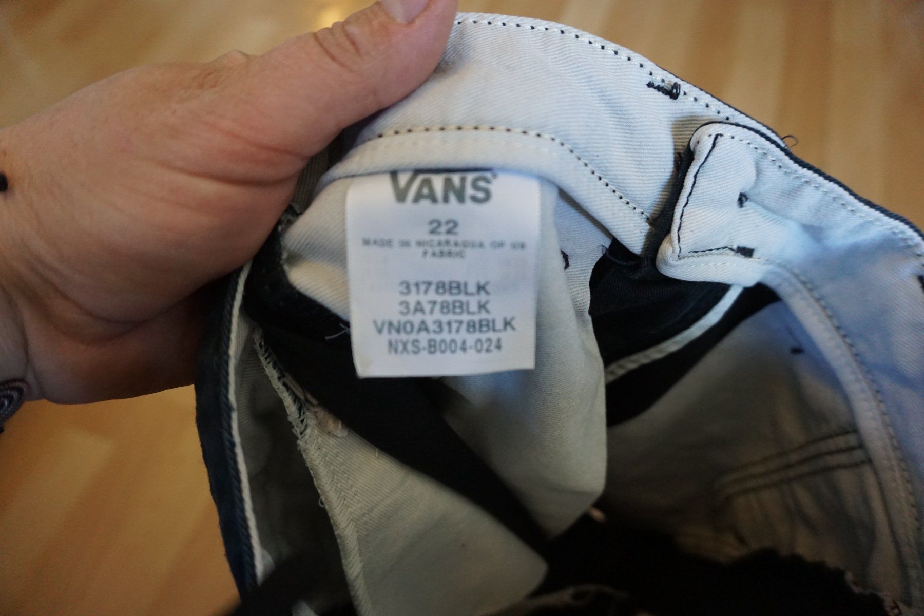 Vans Pantaloni: Vans Shorts ca. Gr.122 – Usato da Zürich venduto da einalemjena 4