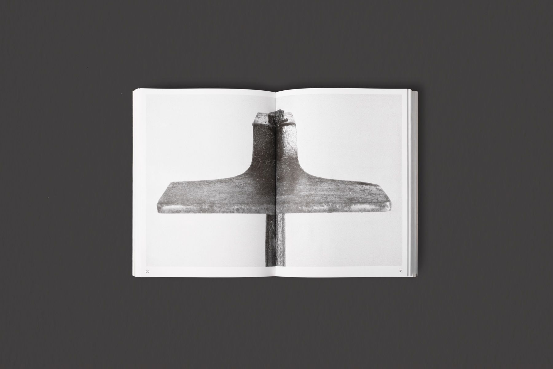 Bücher: A visual journey through forms and functions – Neu (gemäss Beschreibung) aus Bellinzona von rcl_mt27 2