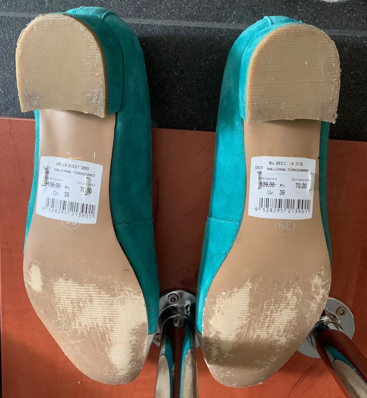 Scarpe da donna: Liva Loop Ballerinas Gr.39/40 Leder/Velour – Usato da Engelburg venduto da mamalanima 1