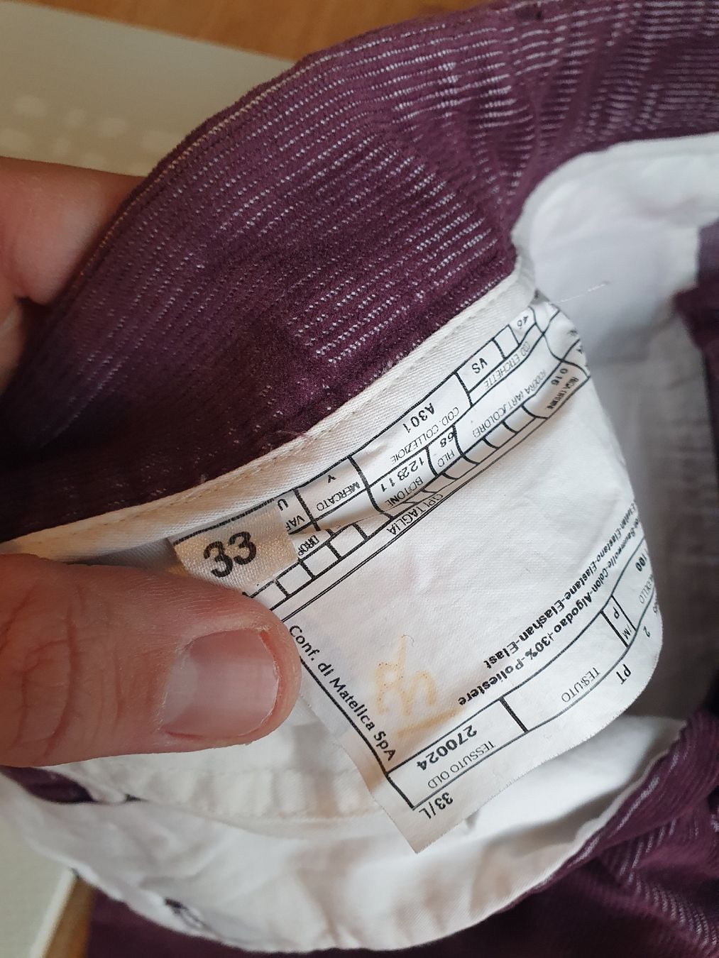 Armani Pantaloni: Armani Manchester Hose 33/36 – Usato da Zürich venduto da ceviname 4
