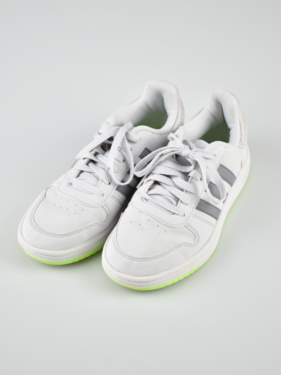 Adidas Scarpe da uomo: Adidas Hoops 2.0 K Sneaker Gr. 38 2/3 – Usato da Nürensdorf venduto da 2ND_STORY
