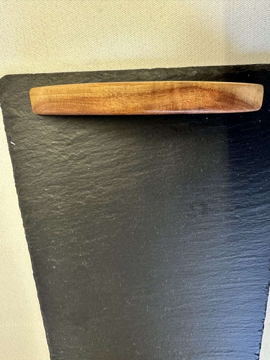 Tutte le decorazioni: Serveringsbrett naturlig stein – Usato da Sevelen venduto da Stopglobal. 2