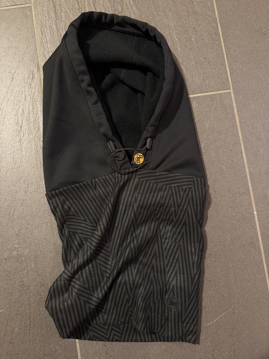 Autres vêtements & accessoires: Buff Hood Windstopper – Neuf (Voir description) à Niedermuhlern par ste_c5h9