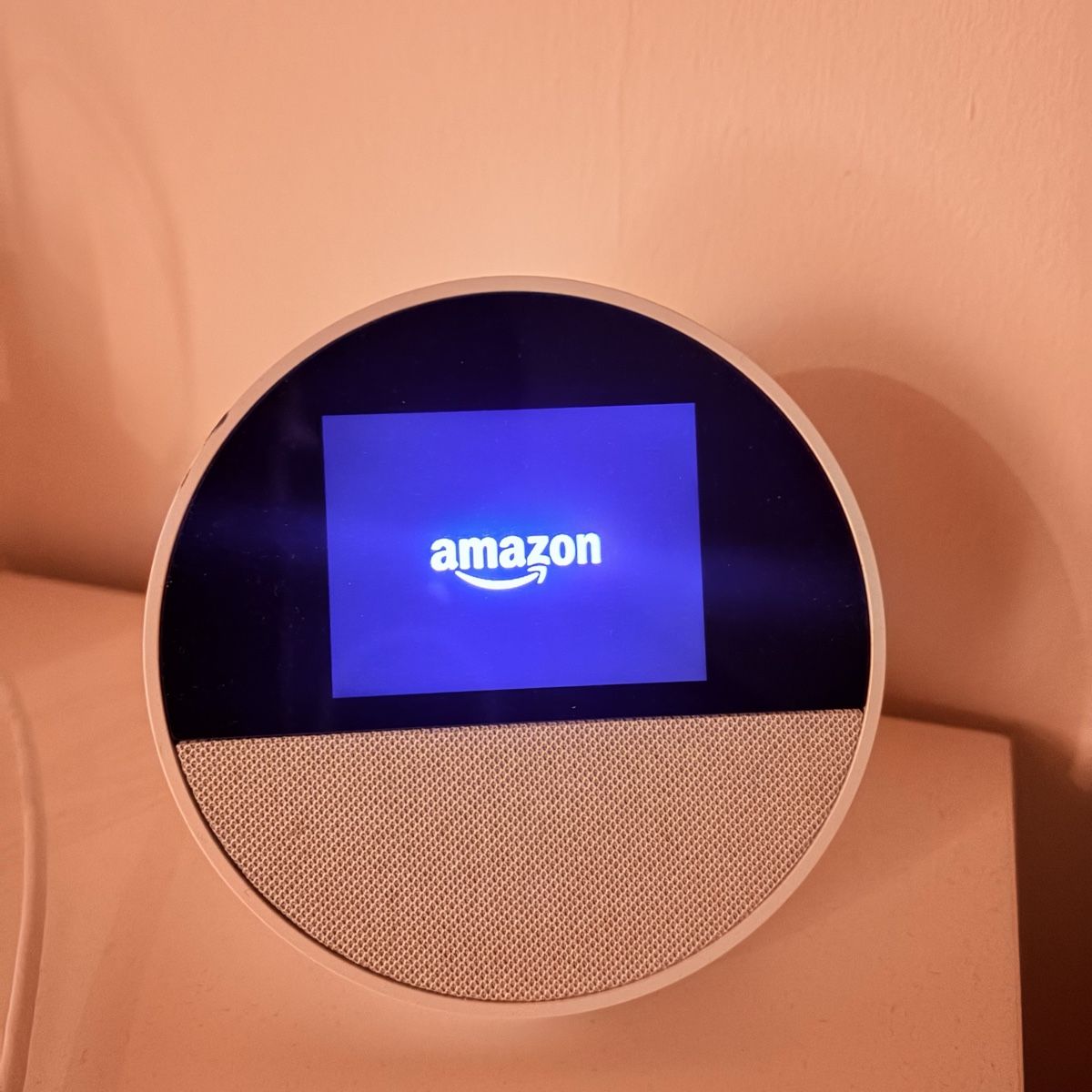 Amazon Lautsprecher: Echo spot (Alexa) – Gebraucht aus Zuchwil von tho_krp5 1