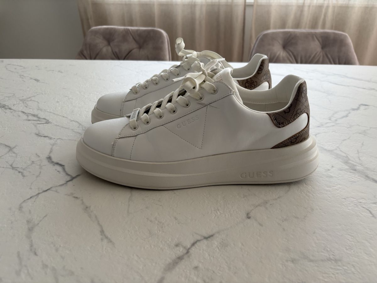 Guess Scarpe da uomo: Guess Sneakers Gr. 46 Herren – Nuovo (secondo la descrizione) da Lömmenschwil venduto da pv_cr