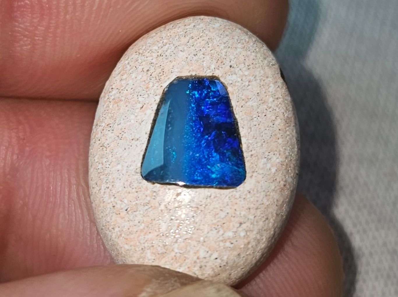 Ciondoli: Sandsteinanhänger mit Australischem Opal Inlay – Nuovo e nell'imballaggio originale da Uerkheim venduto da Winwinner 1