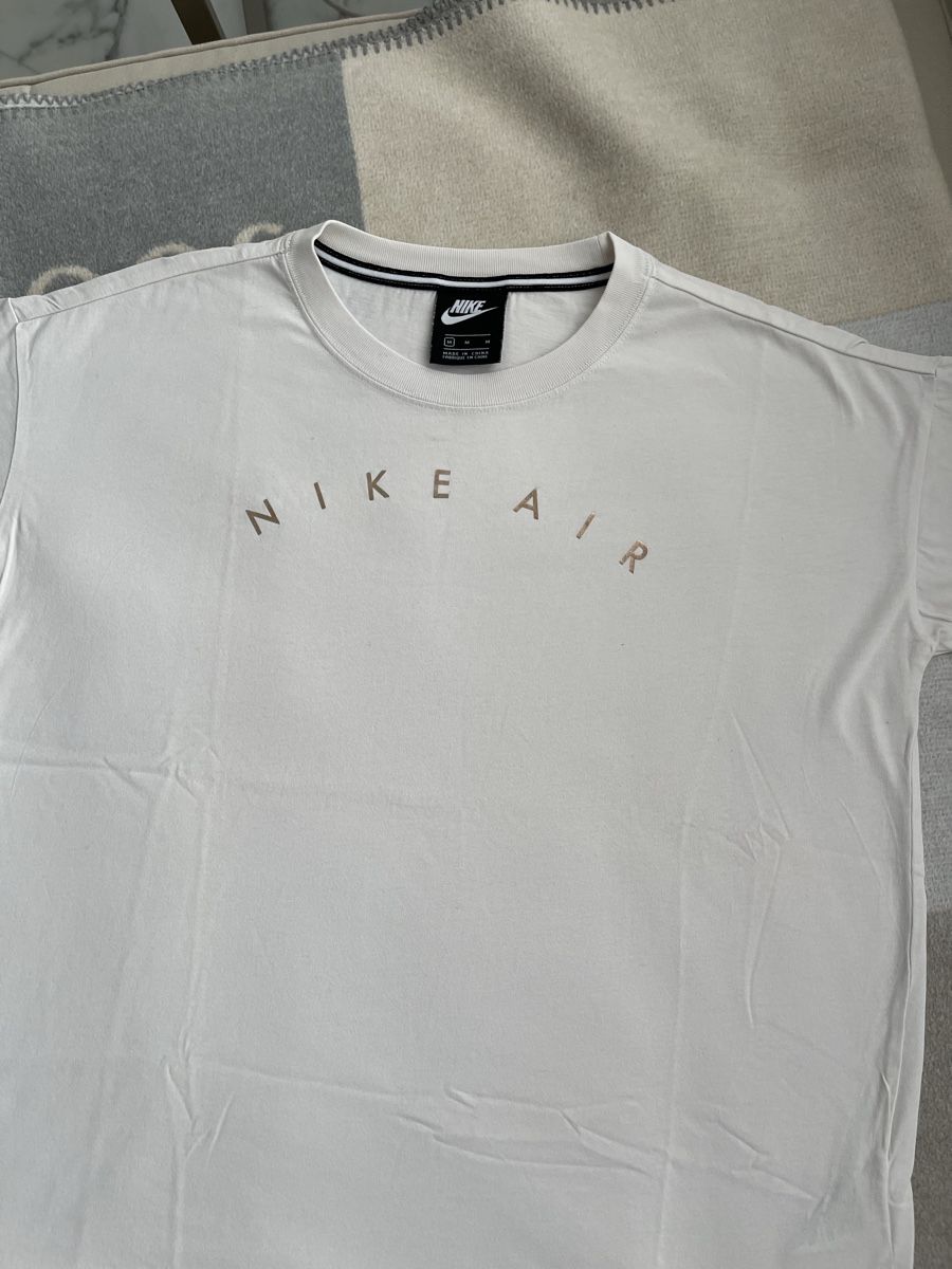 Nike T-shirt: Nike Air T-Shirt Gr. M – Usato da Wichtrach venduto da Adriana222