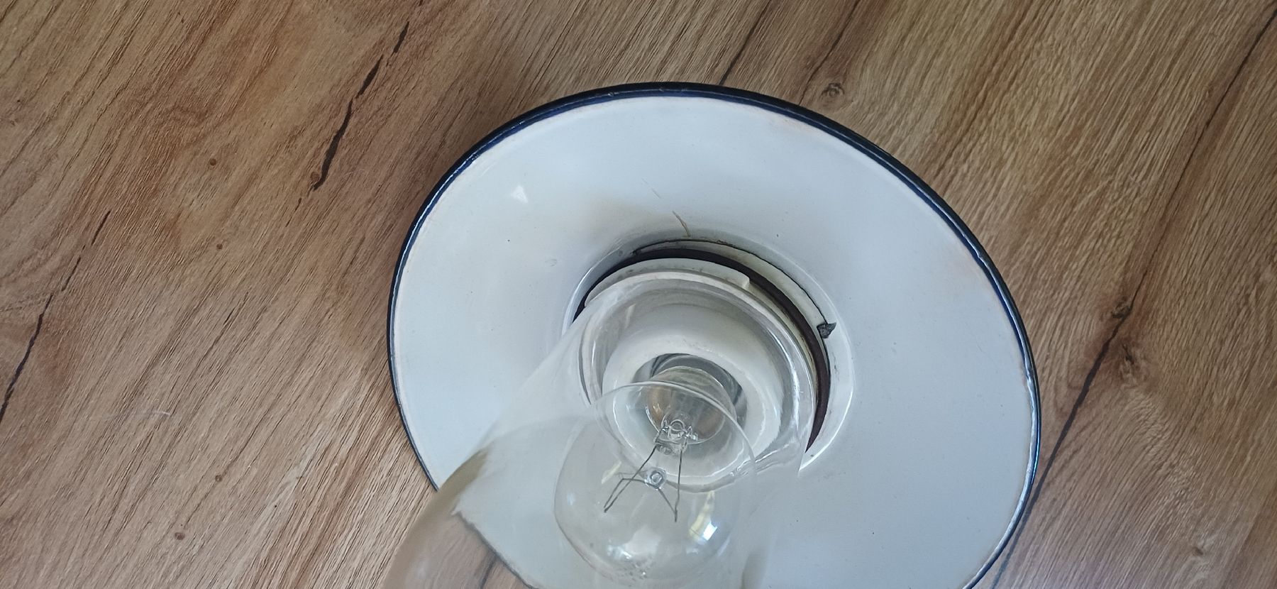 Lampade: Antike Stallampe – Usato da Flawil venduto da Naphtali 5